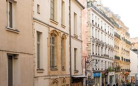 Central Apartment In The Heart Of The Marais With Air Conditioning