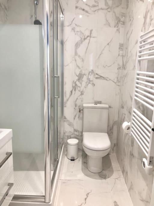 Central Apartment In The Heart Of The Marais With Air Conditioning París Exterior foto